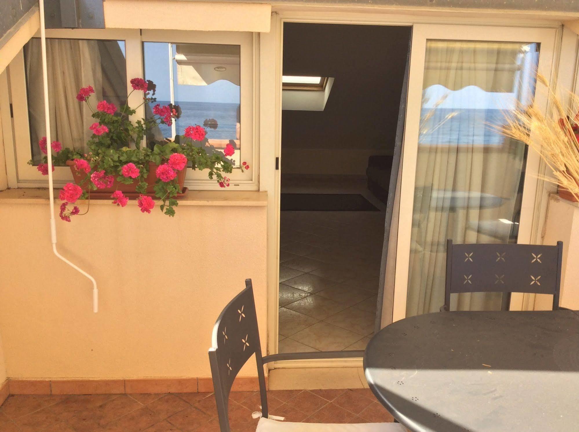 Casa Vacanze Samira Fondachello  Exterior foto